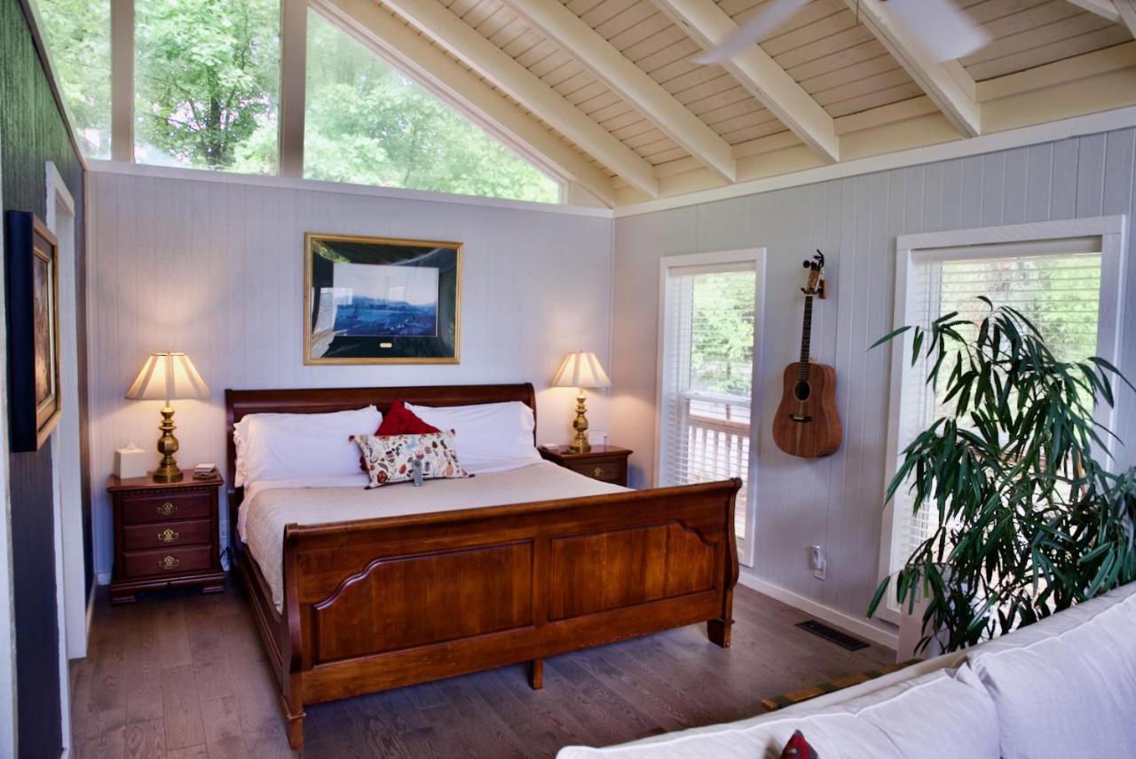 Beaver Lake Cottages Eureka Springs Exterior photo